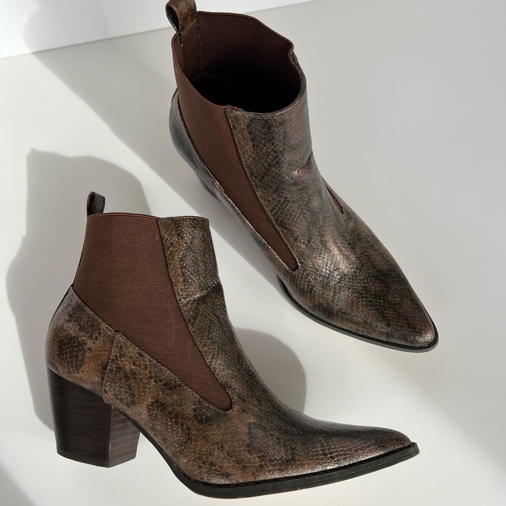 COCONUT By Matisse Brown Kyoto Snakeskin Western Boots